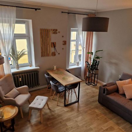 Apartament Ratuszowy Deluxe يلينيا غورا المظهر الخارجي الصورة