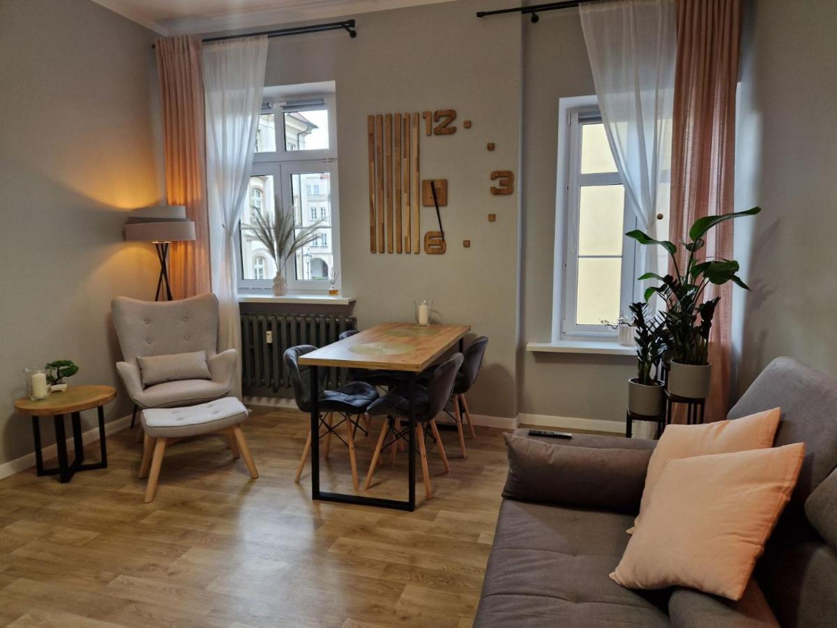 Apartament Ratuszowy Deluxe يلينيا غورا المظهر الخارجي الصورة