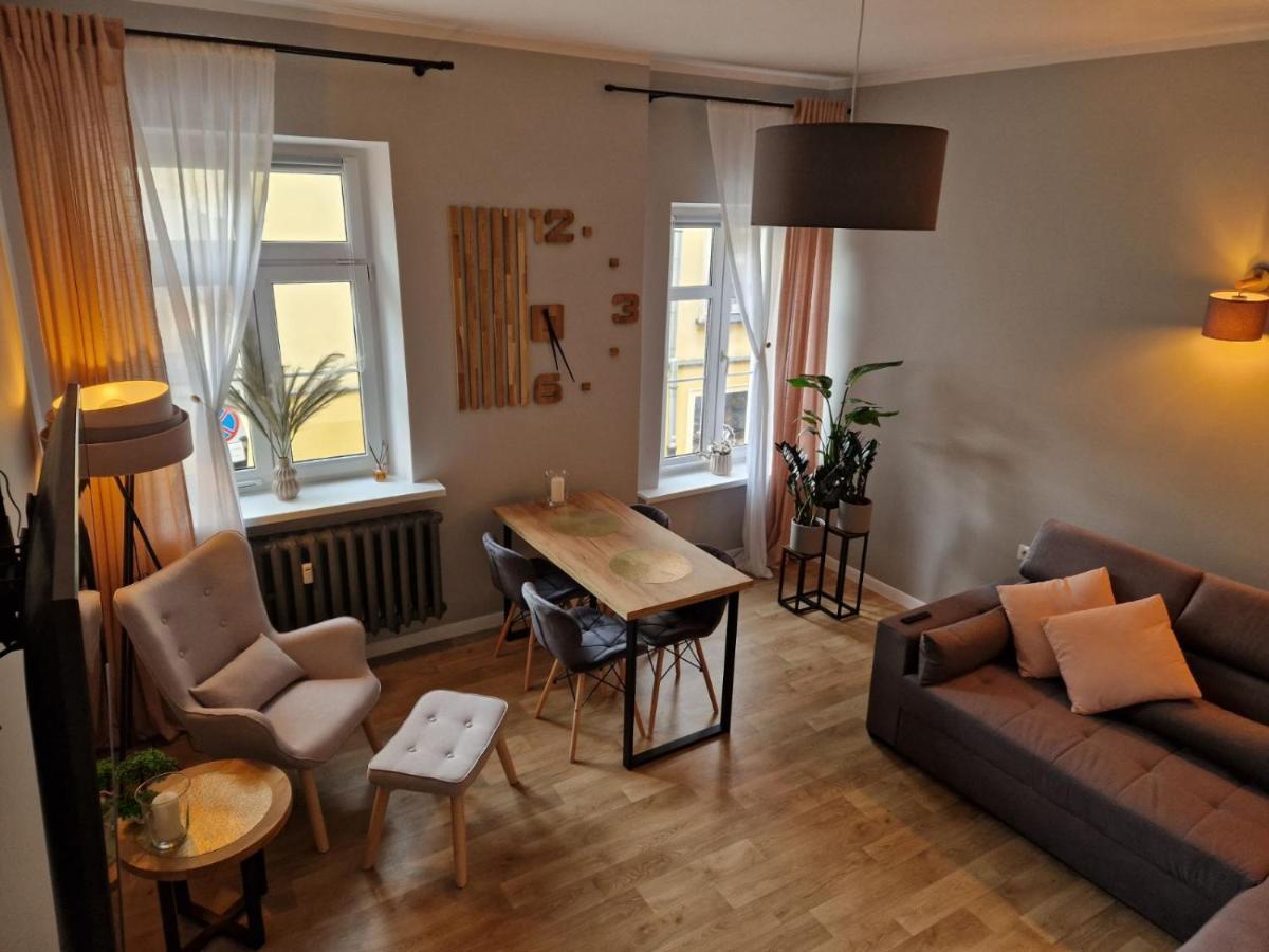 Apartament Ratuszowy Deluxe يلينيا غورا المظهر الخارجي الصورة