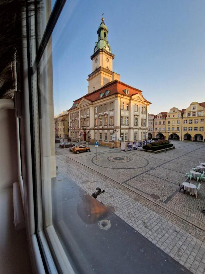 Apartament Ratuszowy Deluxe يلينيا غورا المظهر الخارجي الصورة